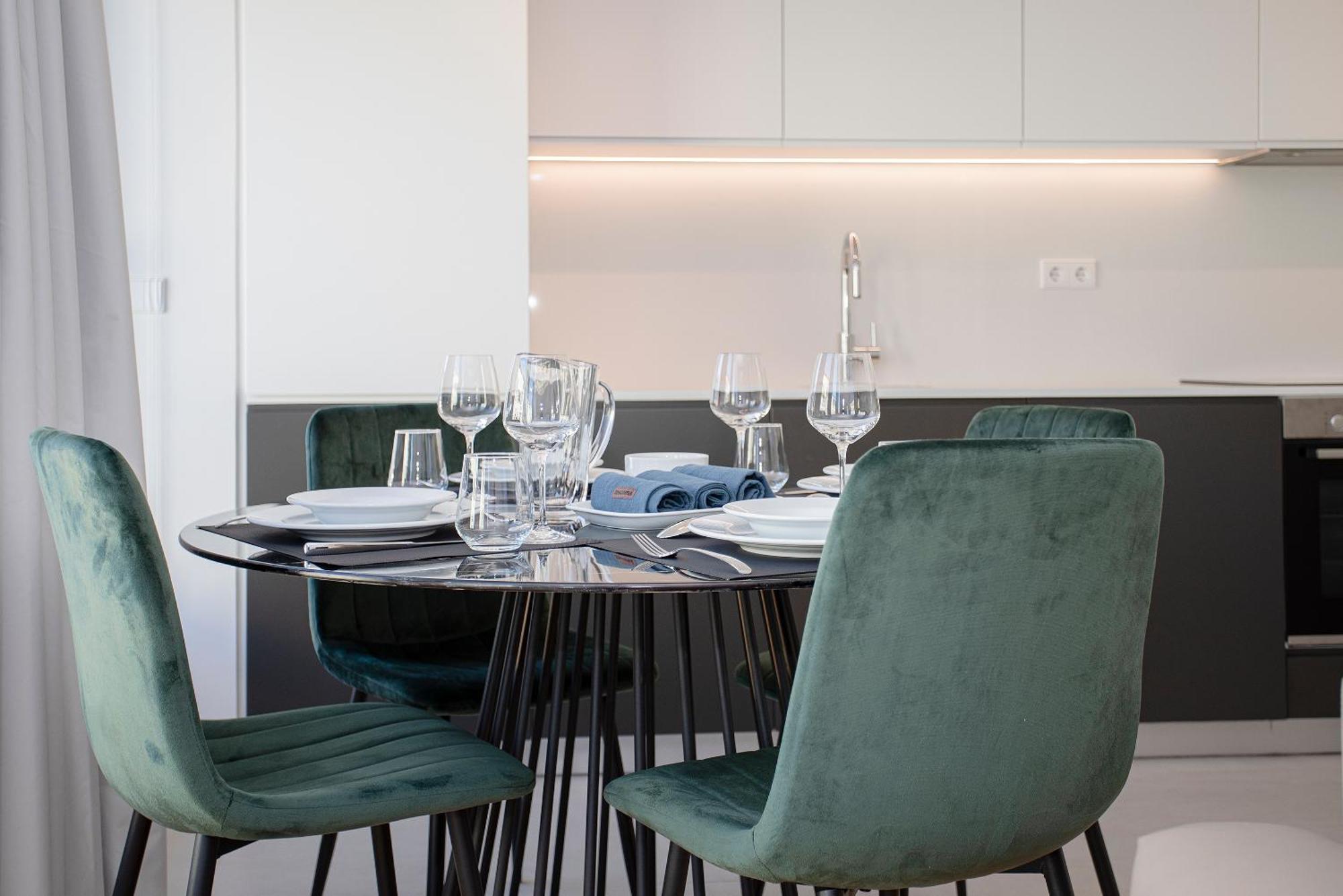 Liiiving In Porto-modern & Glam Rooftop Porto